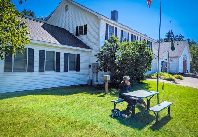 Visitor Center Picnic Tables