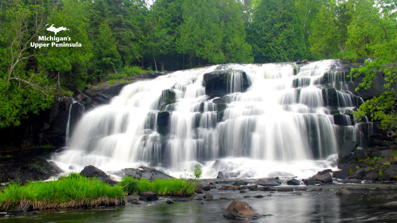 ZOOM-Photos-Bond-Falls