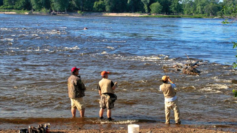 coon_rapids_dam_regional_park_fishing