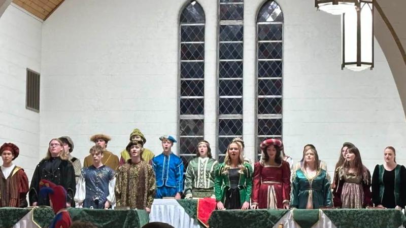 The Martinsville High School Choir presents an annual Madrigal Dinner at the Art Sanctuary of Indiana. Choose from two performance nights and enjoy live holiday entertainment along with a great meal.