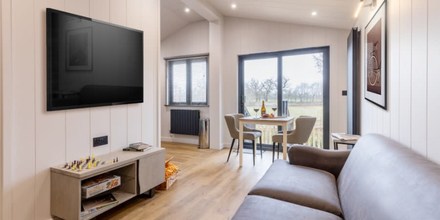 Dog friendly lodge at Blenheim Palace Lodge Retreat