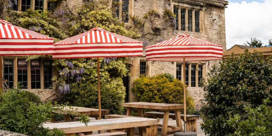 Dog-friendly al fresco dining at The Double Red Duke