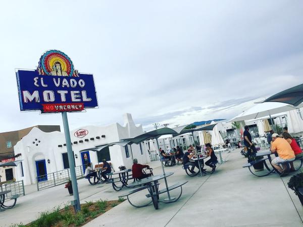 El Vado Motel