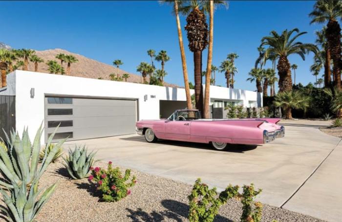 Alexander flat roof home style