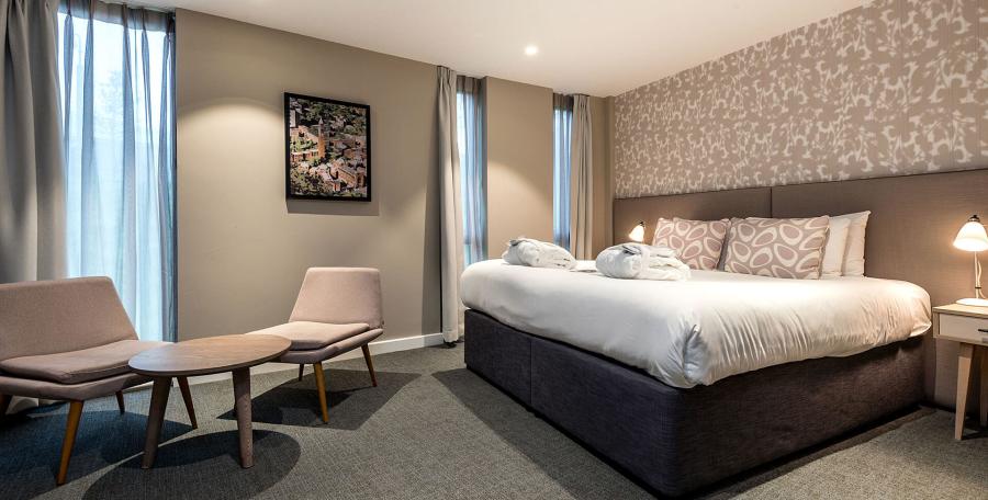 Double bedroom at Edgbaston Park Hotel
