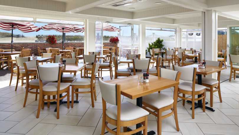 marias seaside cafe.png