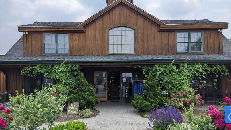 Sweet Berry Farm market