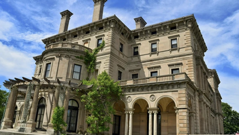 Opulent Newport: A Mansion Getaway