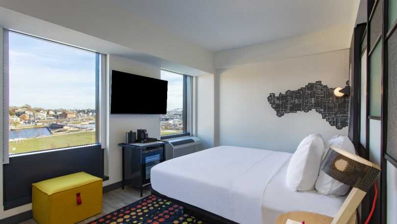Aloft 14