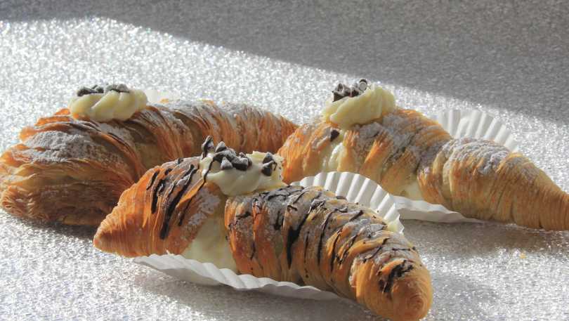 Rose's Italian Bakery