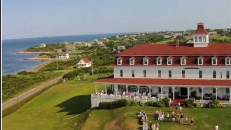 spring house hotel exterior