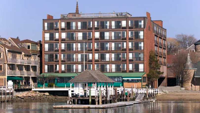 Wyndham Inn on Harbor