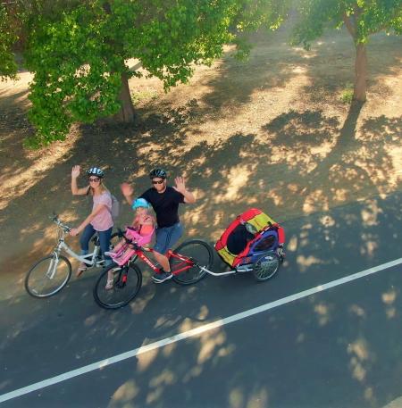 Family enjoying the Clovis Trail