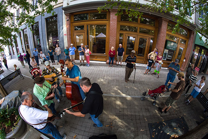 Street musicians