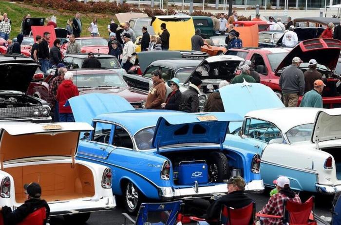 AmeriCarna Car Show