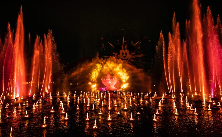 World of Color – ONE
