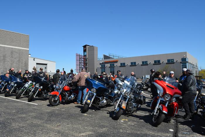 motorcycles outside of Uke's Harley-Davidson