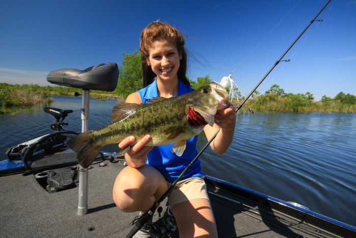 Kelly Fontenot Fishing with Grosse Savanne