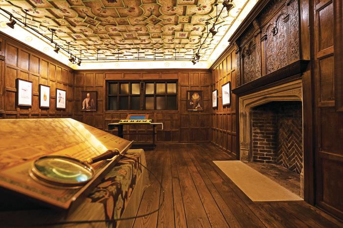 Fort Raleigh - Elizabethan Room