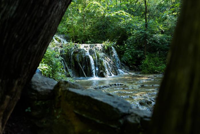 Lace Falls Natural Bridge State Park