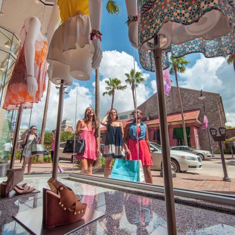 Christmas Shopping in Baton Rouge | Holiday Markets &amp; Boutiques