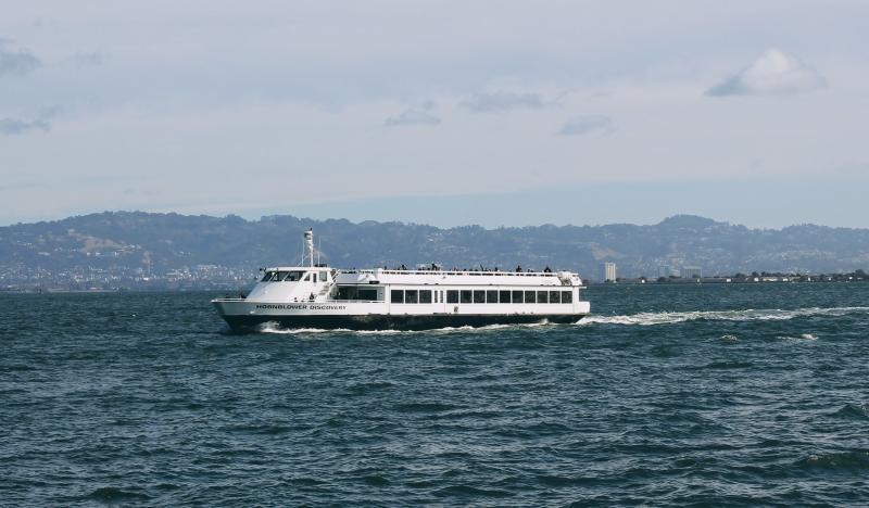 Cruise-to-Alcatraz-island-with-alcatraz-cruises