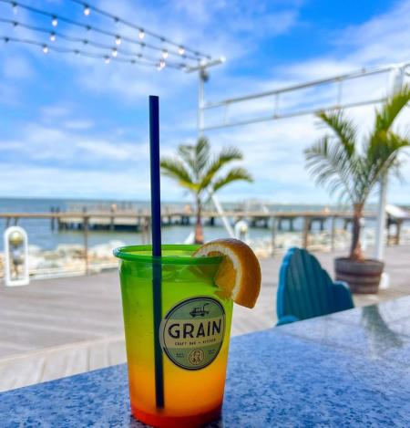 Grain on the Rocks