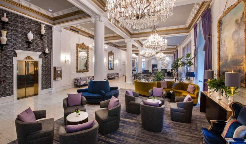 Le Pavillon Hotel Tour