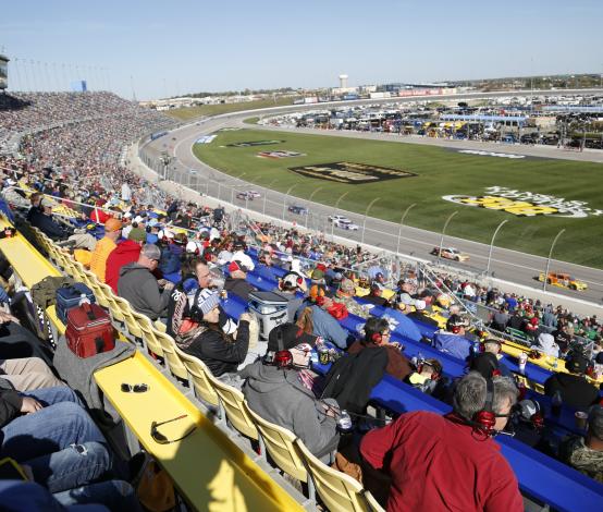 Kansas Speedway Fans