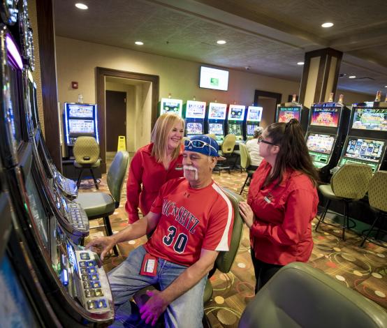 slot machines at hollywood casino kansas city