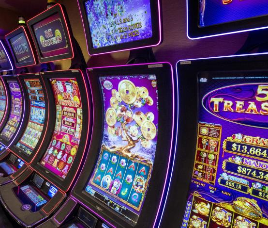 slot machines at hollywood casino kansas city