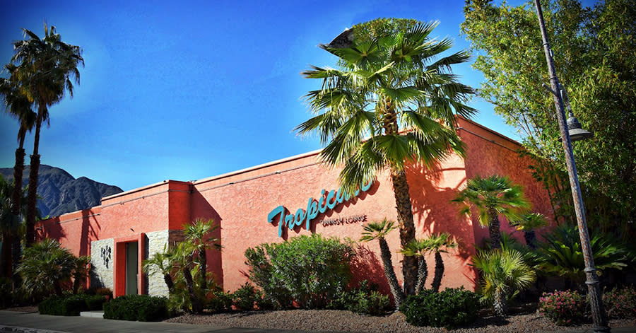 Tropicale sign