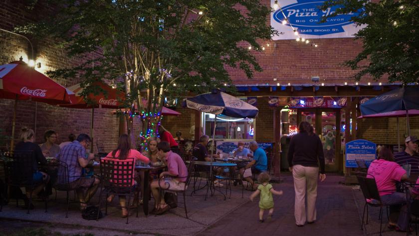 exterior pizza