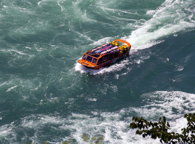 A picture of the Niagara Jet Adventures Boat on the water