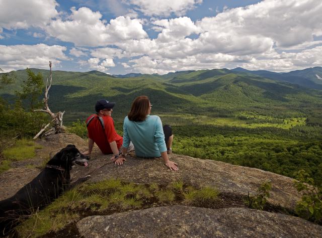 22 Best Hikes Near NYC For Scenic Trails