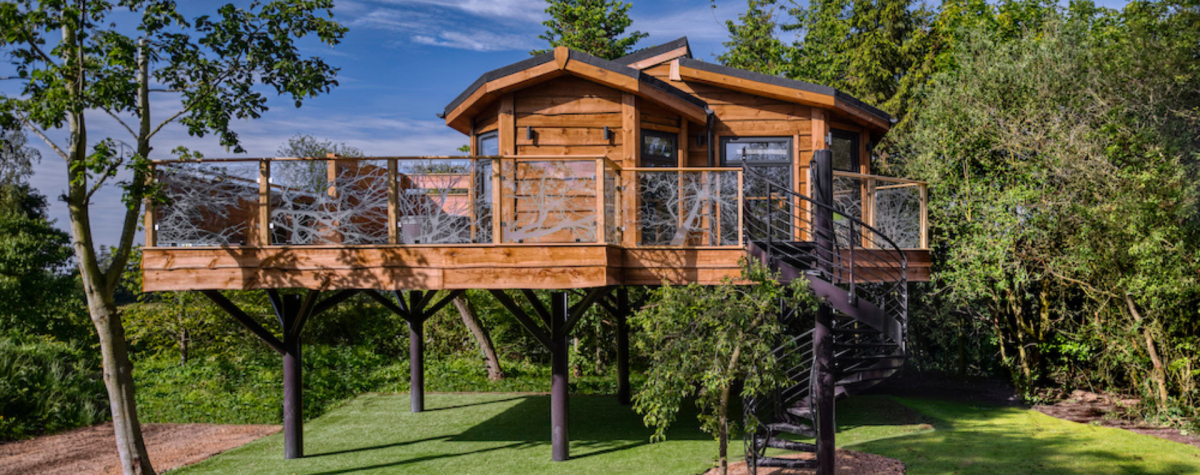 Exterior of the Tree house Wolds Edge Holiday Lodges