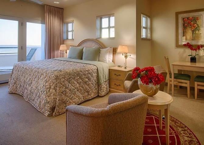 Beach House Inn Room