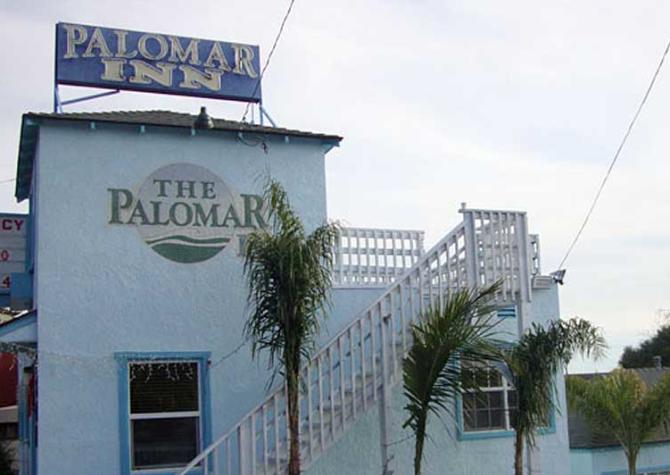 Palomar Inn