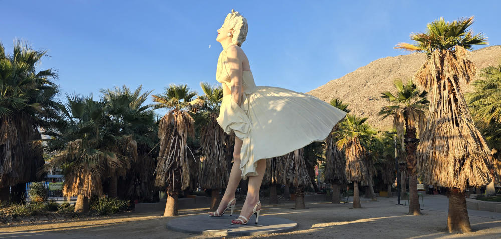 Forever Marilyn Statue in Palm Springs downtown park
