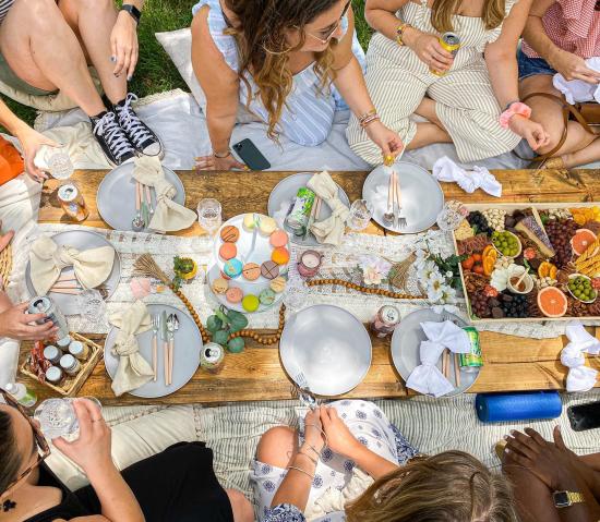 Make it Posh Picnics