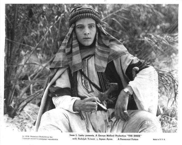 Rudolph Valentio filming in Palm Springs