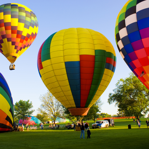 Hot air balloon hotel concept wins international competition