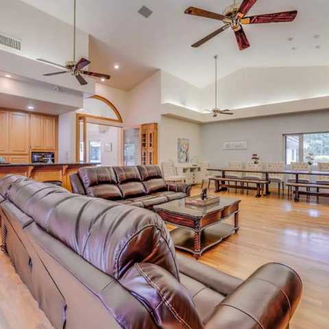 Villa with indoor pool in Temecula wine country