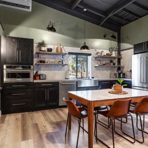 Industrial Workshop Apartment
