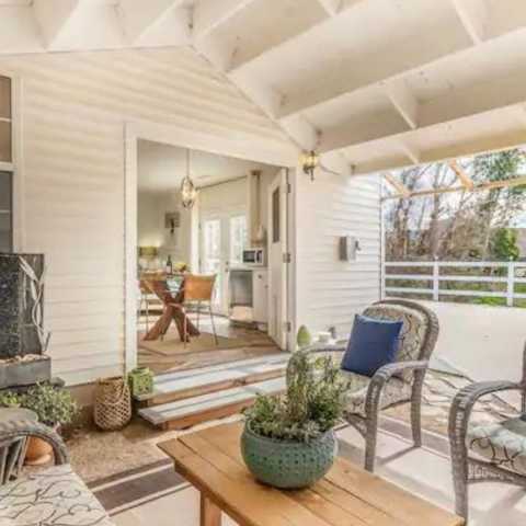 Tara Vineyards Estate Cottage