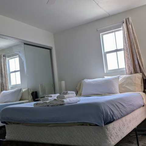 Cozy Private Bedroom
