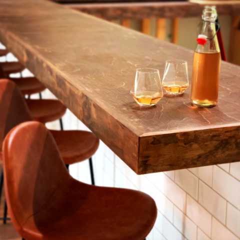 Bar/chairs