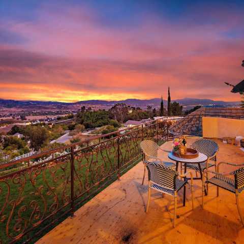 GATED TUSCANY ESTATE BEST VIEWS IN TEMECULA WINE COUNTRY 3