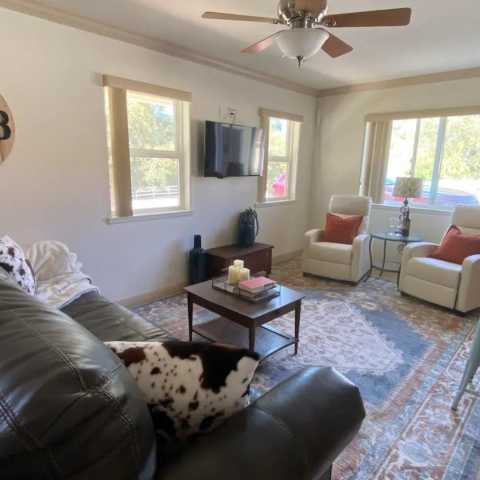 Hidden Gem Wine Country Meadows Casita