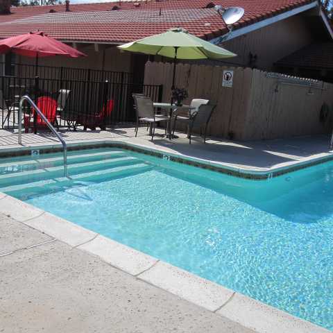 Pool Area- Rancho California Inn Temecula